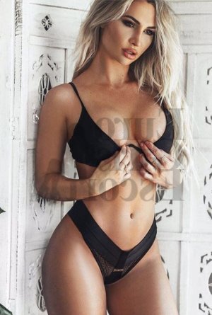 Deotille escorts in Lake Wylie